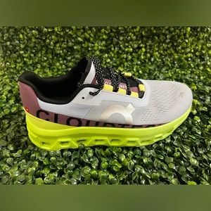 On Running Cloudmonster Women Size 11